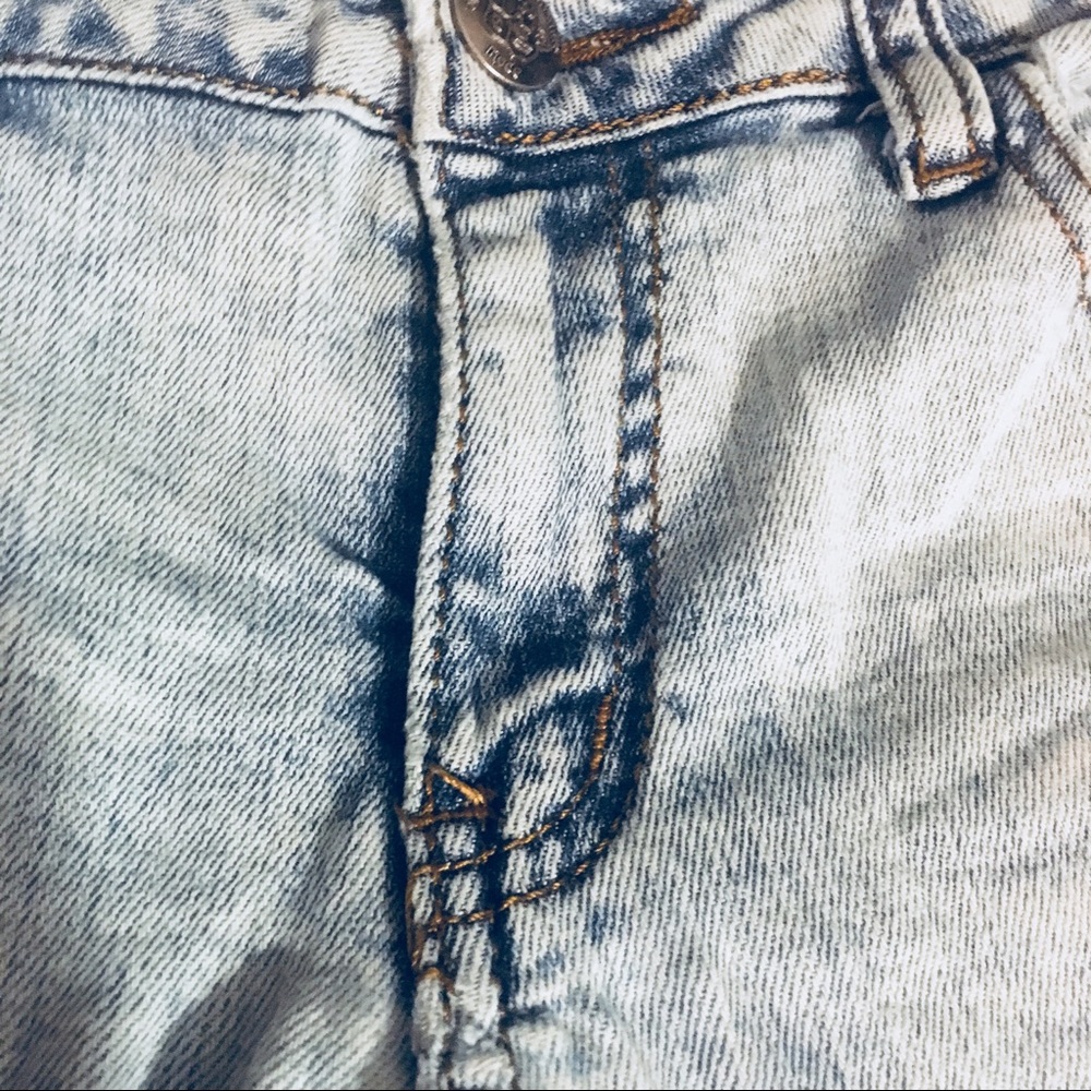MACHINE Distressed & Ripped Jeans - Picture 5 of 7